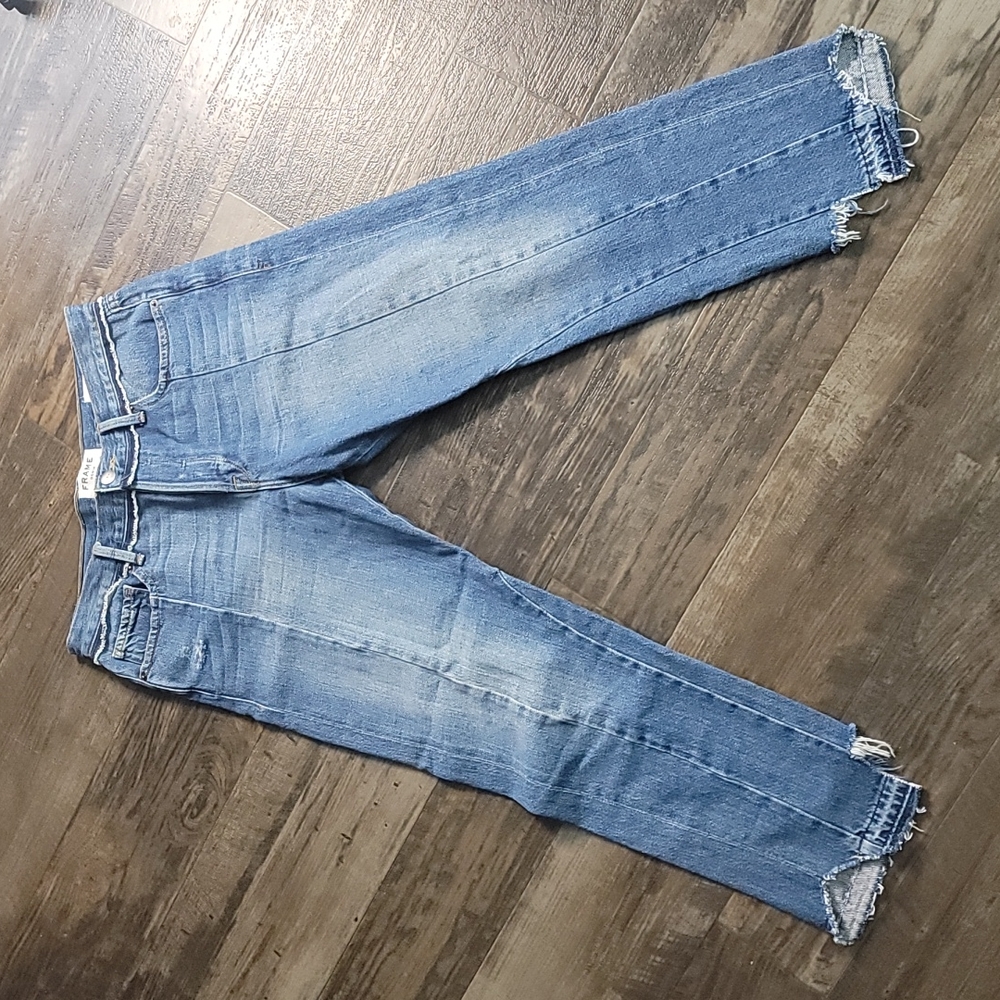 EUC- Frame Denim Pants. Size- 28